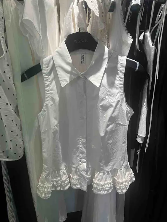 法式翻领无袖衬衫荷叶边设计气质上衣简约百搭