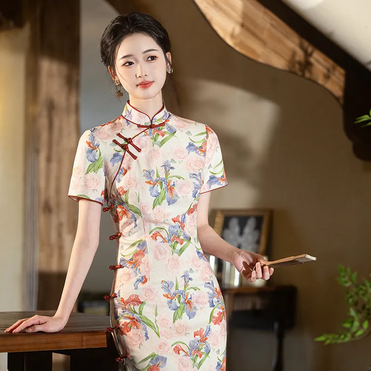 2025新款春夏玫瑰新中式旗袍敬酒服改良少女气质绝美日常高端修身
