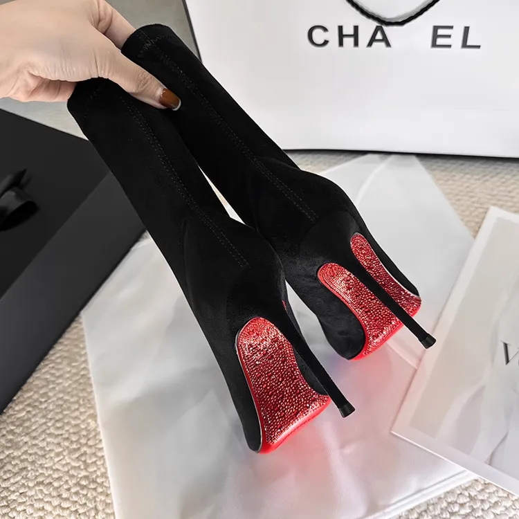 绒面红底钻短靴女2025冬季尖头细跟增高显瘦百搭加绒黑色瘦瘦靴