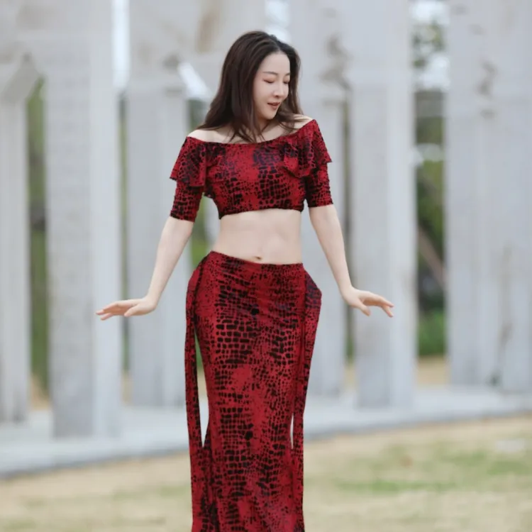 纪小白原创【苏菲的浪漫】植绒烧花肚皮舞轻奢舞服分体套装冬款新品