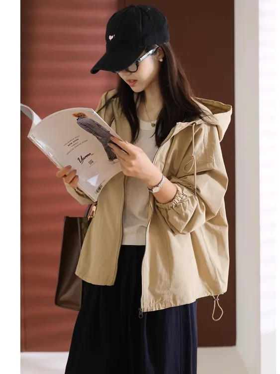 2025新款女薄款秋季时尚休闲韩版连帽短外套春秋宽松薄雾少女风