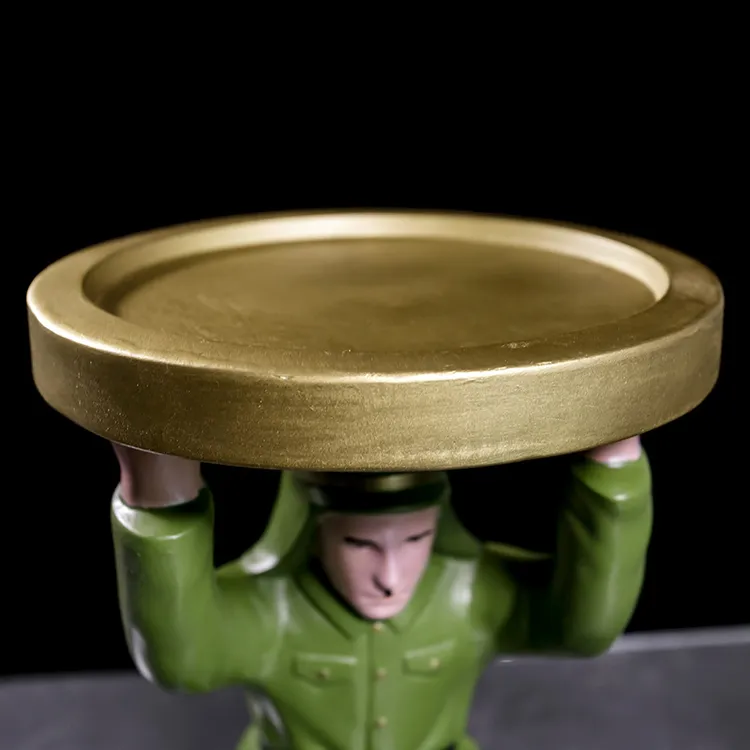 小日子上菜网红酒店摆台主题餐厅投降下跪饭店小鬼大佐兵摆件烟缸