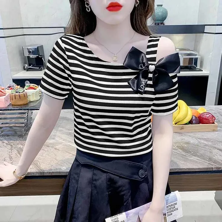 2025春夏新款小众设计感别致蝴蝶结露肩显瘦宽松短袖条纹T恤女