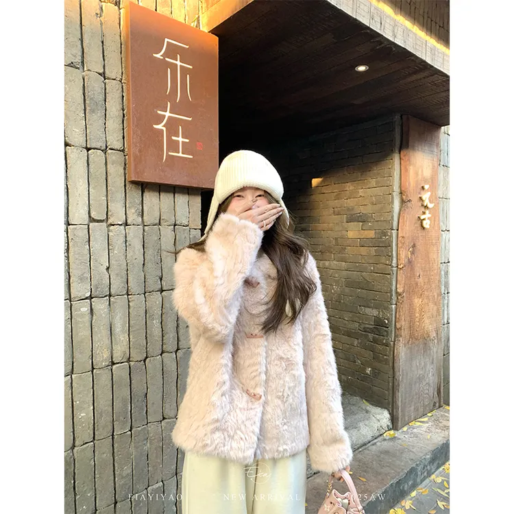 保暖翻领冬季休闲风立领女短外套时尚短款小个子毛绒