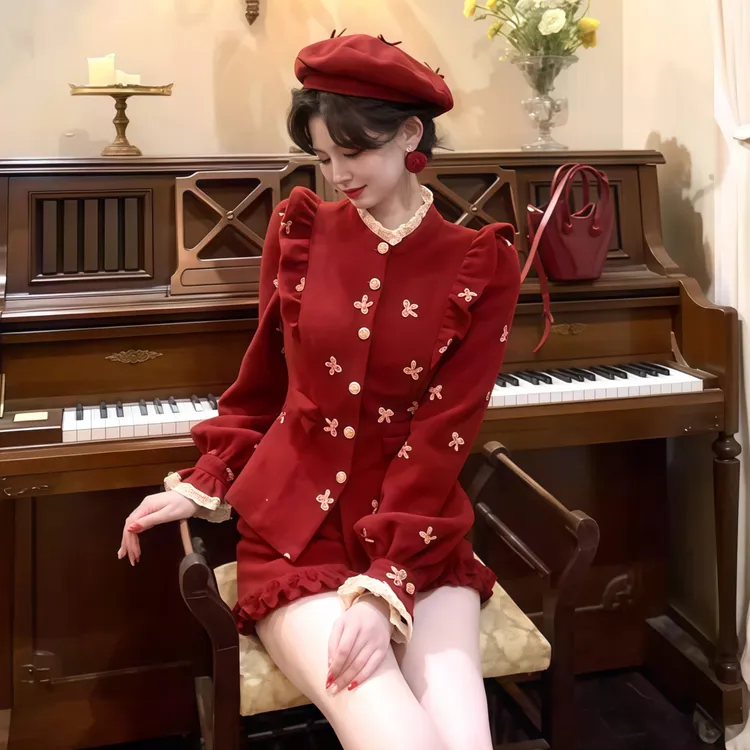 秋冬小香风红色套装冬日氛围感圣诞战袍蝴蝶结绝美外套半身裙套装