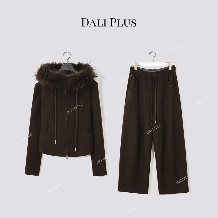 DALI PLUS羊毛款套装”超时尚连帽貉子毛上衣+长裤女装-D5MM3422