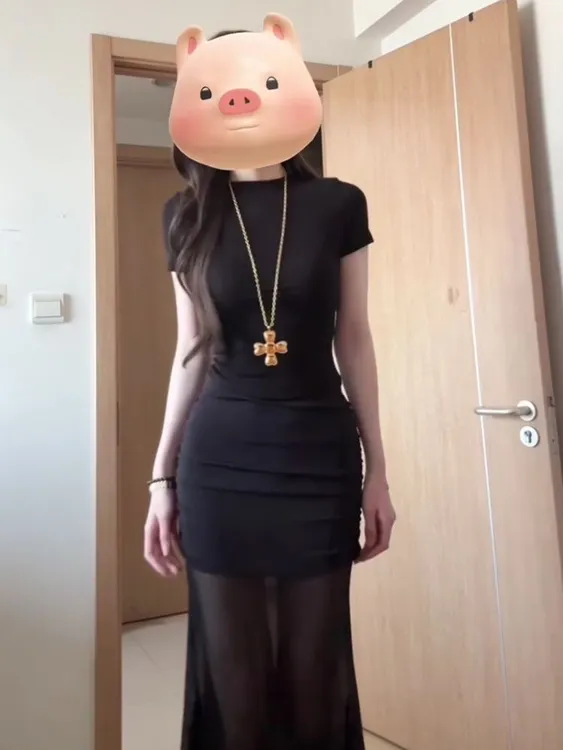 御姐风赫本网纱拼接连衣裙法式高级感气质修身长裙2025爆款