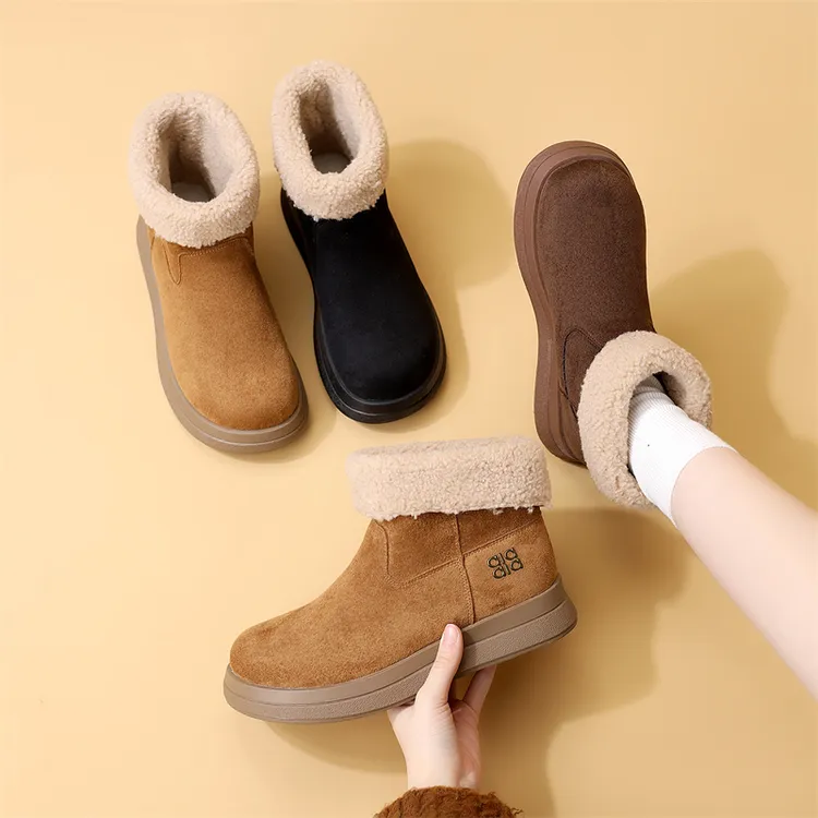 时尚平底防滑雪地靴女2025冬季新款套筒两穿加绒加厚保暖百搭棉靴