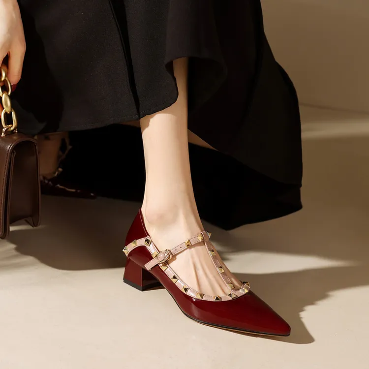 法式复古T型带铆钉尖头玛丽珍小皮鞋中跟2025春秋新款粗高跟鞋女
