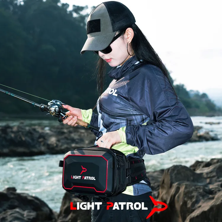 轻巡路亚腰包背包收纳包便携防水耐磨渔具斜挎包多功能钓鱼专用