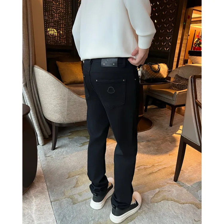 【摩登黑牛】新款保暖弹力直筒修身防褪色牛仔裤子高级感男装