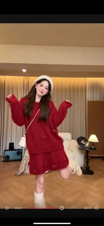 9119 一整套女秋冬高级感蝴蝶结套头+半身裙两件套