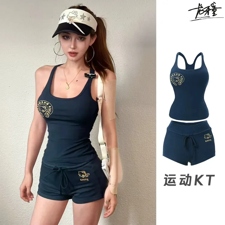 龙怼怼推荐【运动kt】短裤休闲运动两件套显瘦修身印花黑色超短裤
