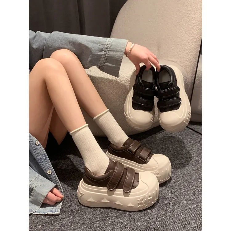 贾不假板鞋女款2025新款秋季时尚百搭韩版增高通勤小众厚底运动鞋