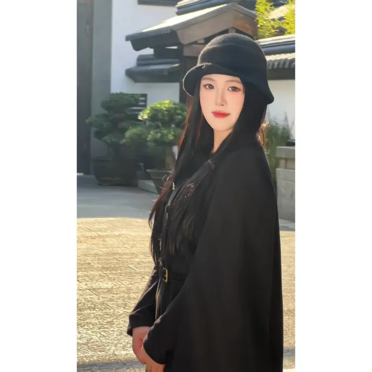 【淡雅佳人】冬大码女装胖m显瘦千金风连衣裙斗篷外套套装DM33440
