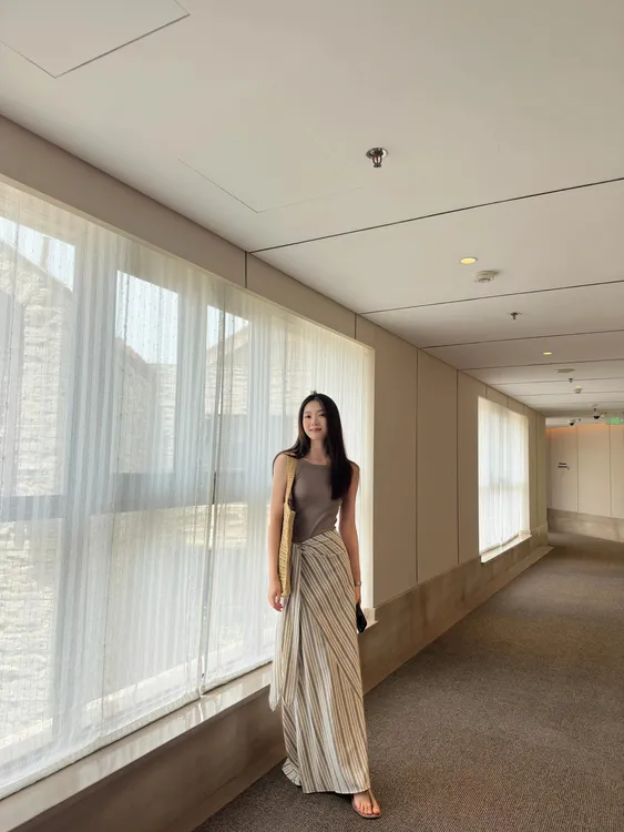 2025夏季新款韩系简约百搭背心条纹系带收腰显瘦显高半身裙两件套