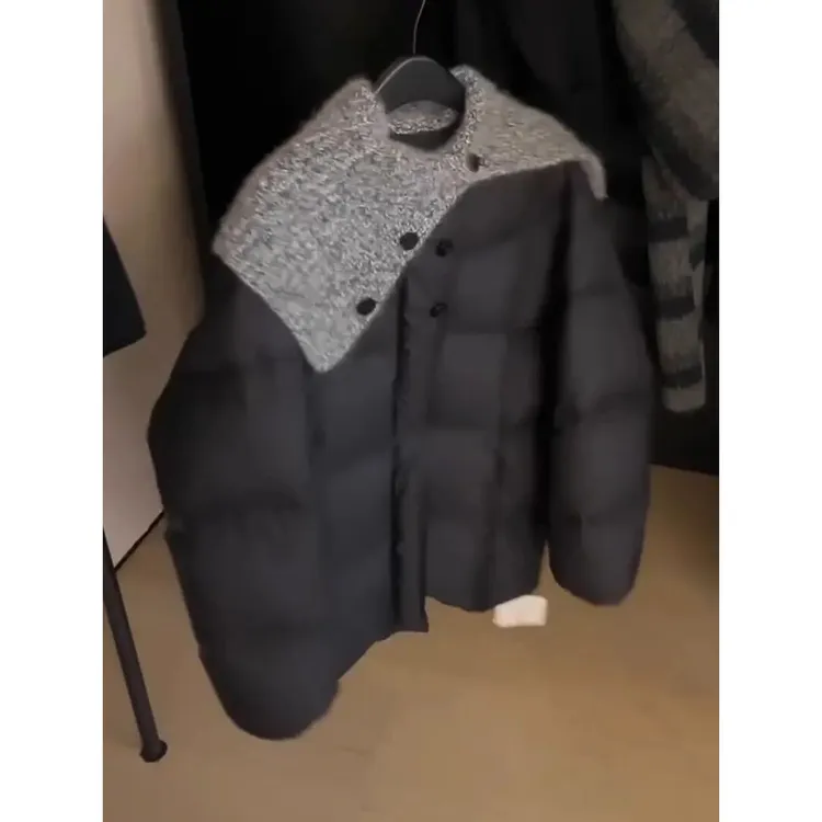 针织披肩黑色通勤风女2025冬季新款小个子气质设计感保暖棉服外套