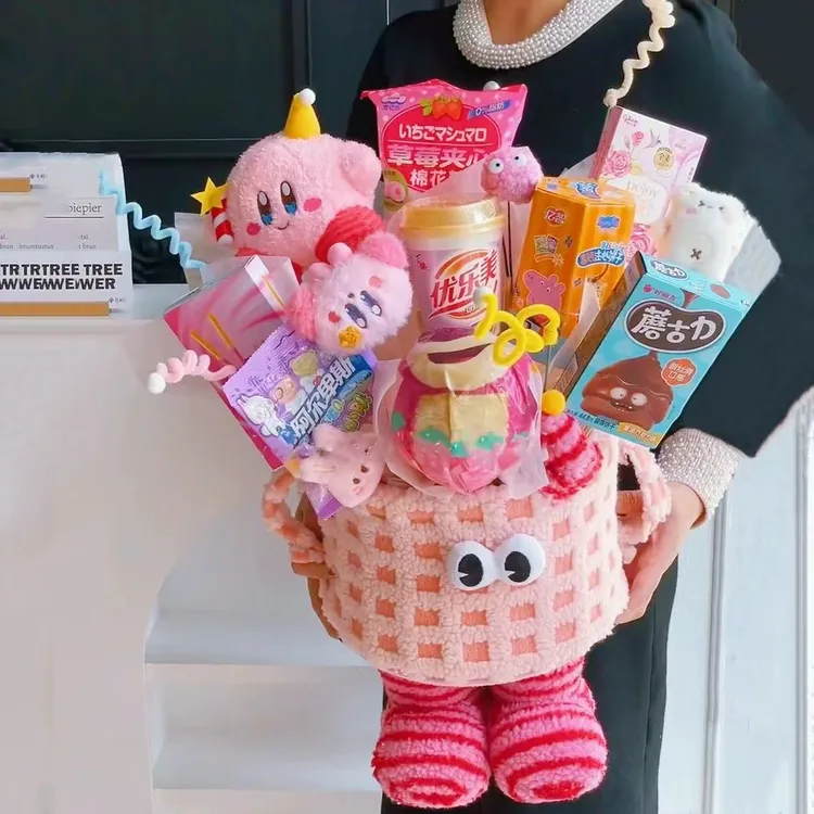 六一儿童节礼物零食抱抱桶花束diy花束包装惊喜创意礼品盒送女友