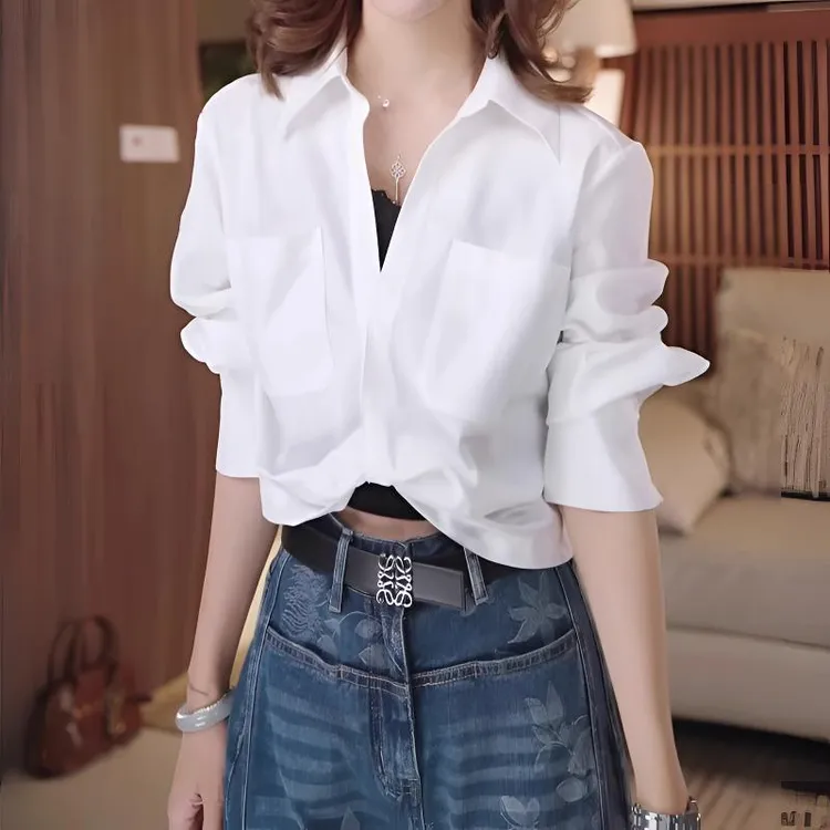 秋季新款纯色长袖小众纽扣休闲衬衫时尚短款休闲翻领宽松通上衣