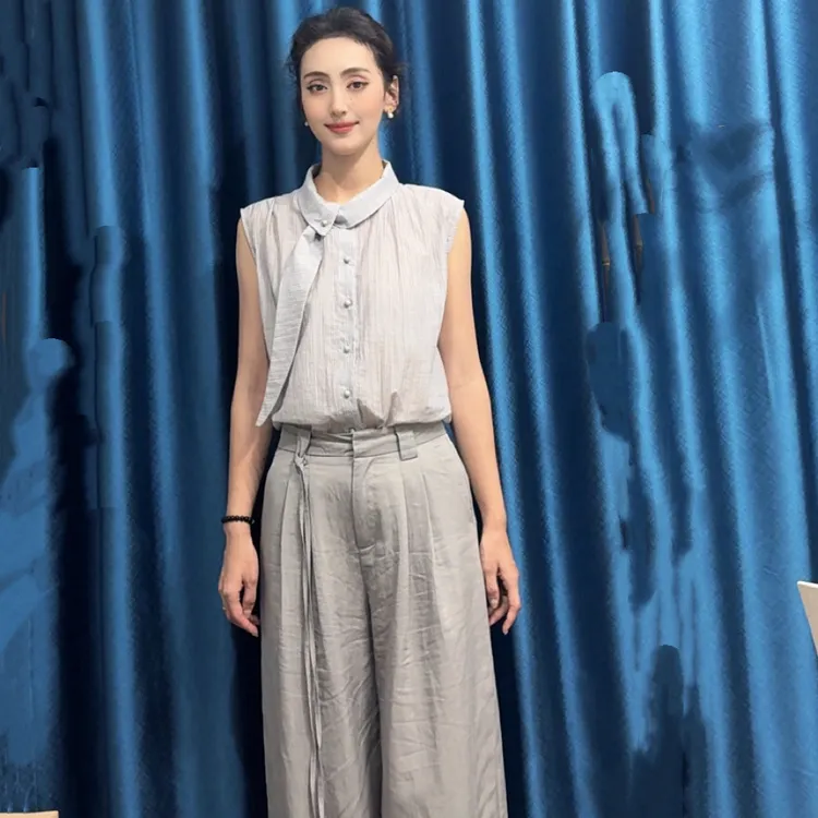 夏季轻奢高级感韩系无袖条纹衬衫女装洋气时尚套装