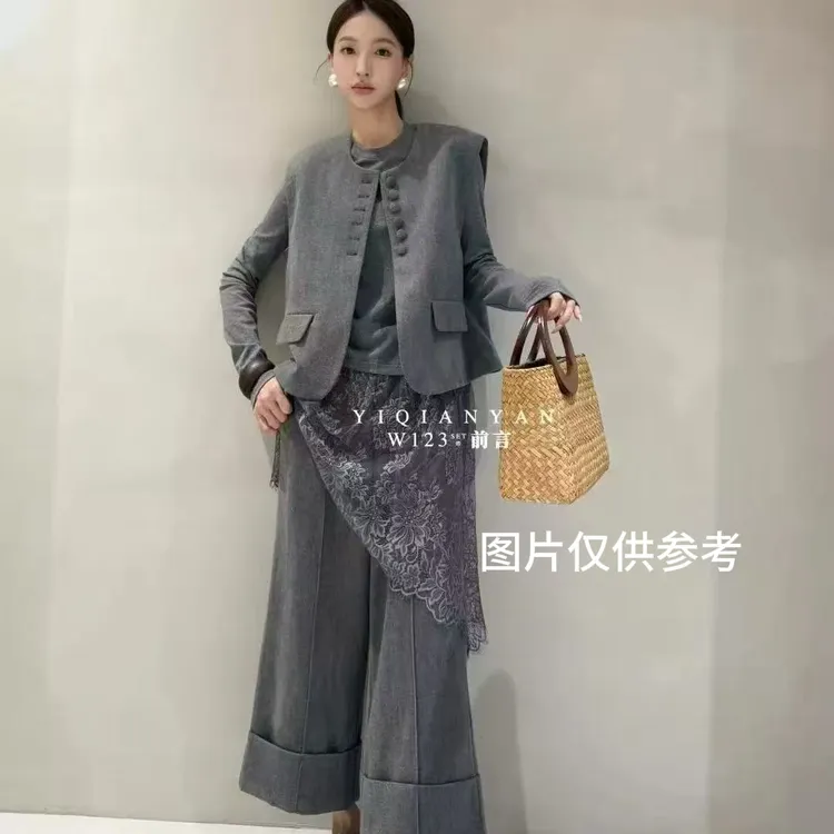 【晴儿家】秋季气质时尚马甲+蕾丝拼接上衣+卷边直筒裤三件套25105