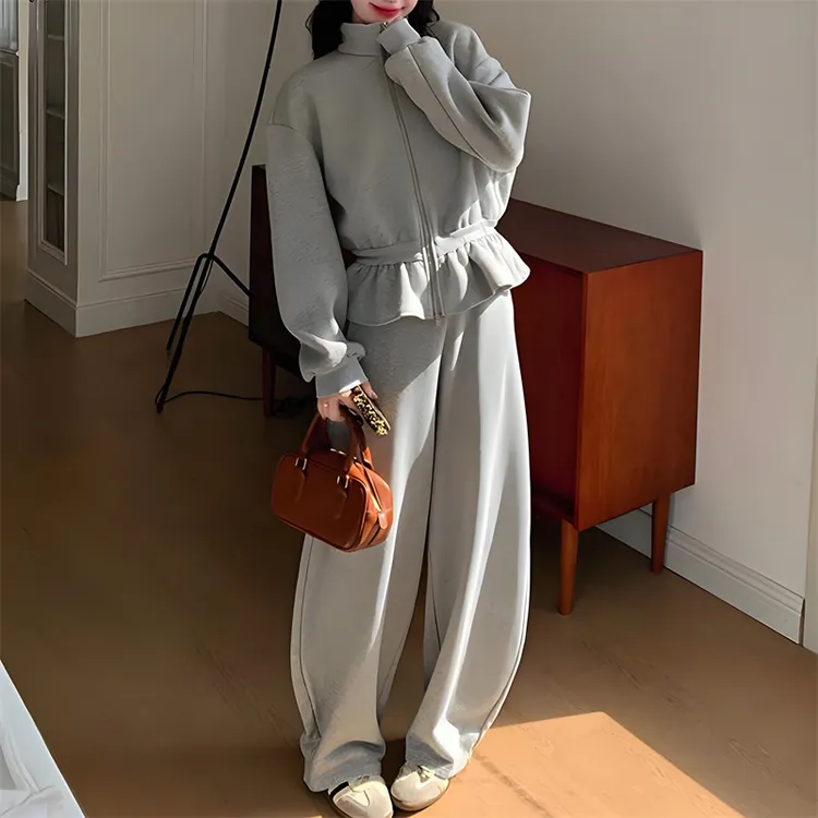 韩系穿搭休闲卫衣套装女秋季新款设计感收腰立领外套阔腿裤两件套