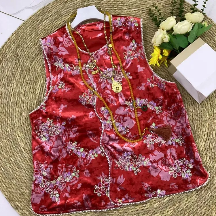 乐8516（单件）秋冬新大码女装新中式国风斜襟丝绒重工钉珠亮片马甲