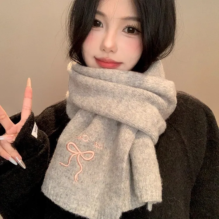 2025新款甜美蝴蝶结刺绣针织围巾女秋冬季氛围感保暖百搭毛线围脖