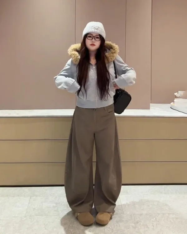 300斤大码女装美式复古弯刀牛仔裤女秋冬新款胖mm宽松百搭阔腿裤