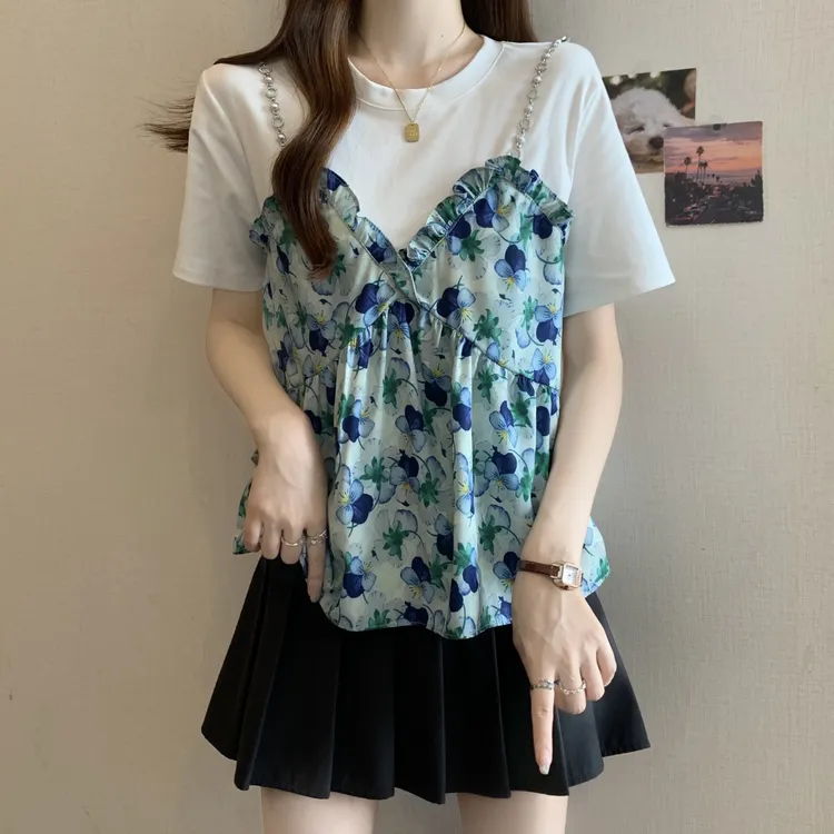 设计感拼接碎花吊带假两件短袖T恤夏季大码女装胖mm遮肉别致上衣