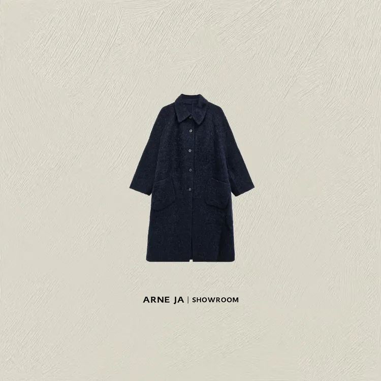 ARNE JA｜“新经典主义”阿尔巴卡羊驼毛悬垂线条暖圈点大衣8618