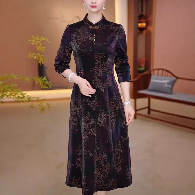 2025款秋季遮肉显瘦改良旗袍裙中老年气质妈妈装连衣裙