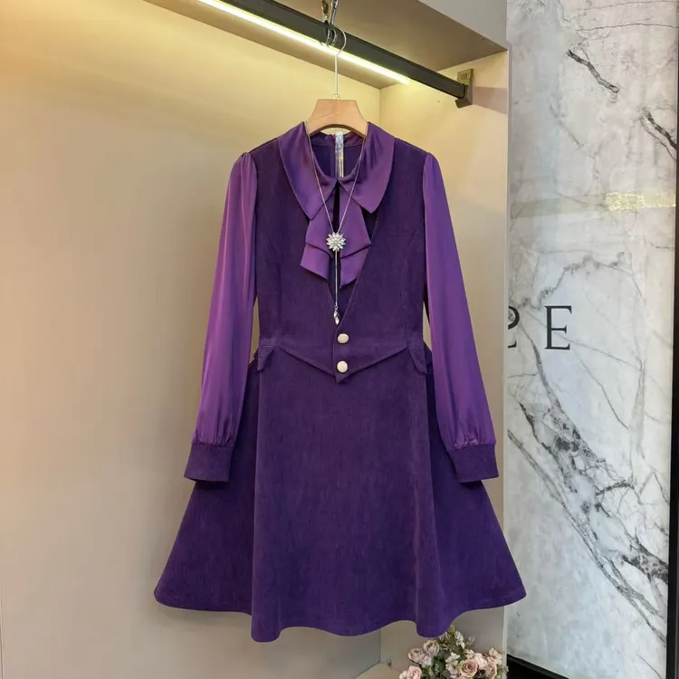 2025秋冬新款设计蝴蝶领带气质欧货收腰时尚显瘦百搭连衣裙3397