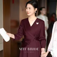 满庭芳华喜妈妈婚宴酒红色礼服减龄连衣裙日常可穿端庄大气新款