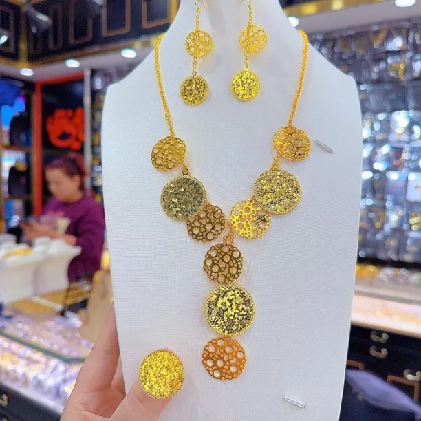 钛钢亚克力项链 爱纳扎尔0529026不易掉色时尚百搭新款三件套