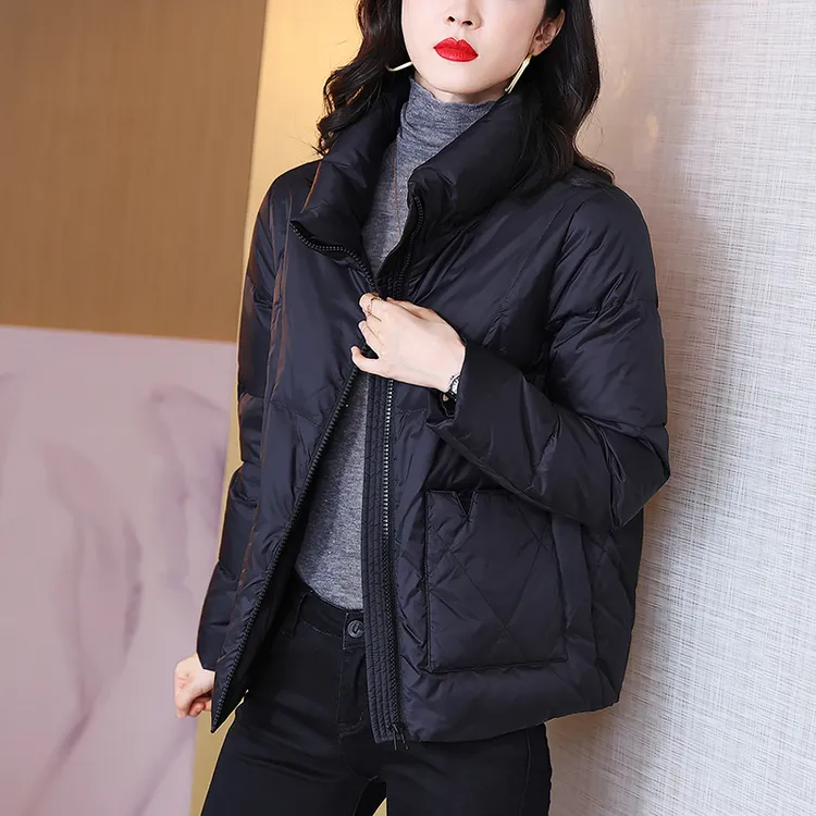 爆款时尚羽绒服女2025新款女装小个子鸭绒显瘦保暖冬季短款外套