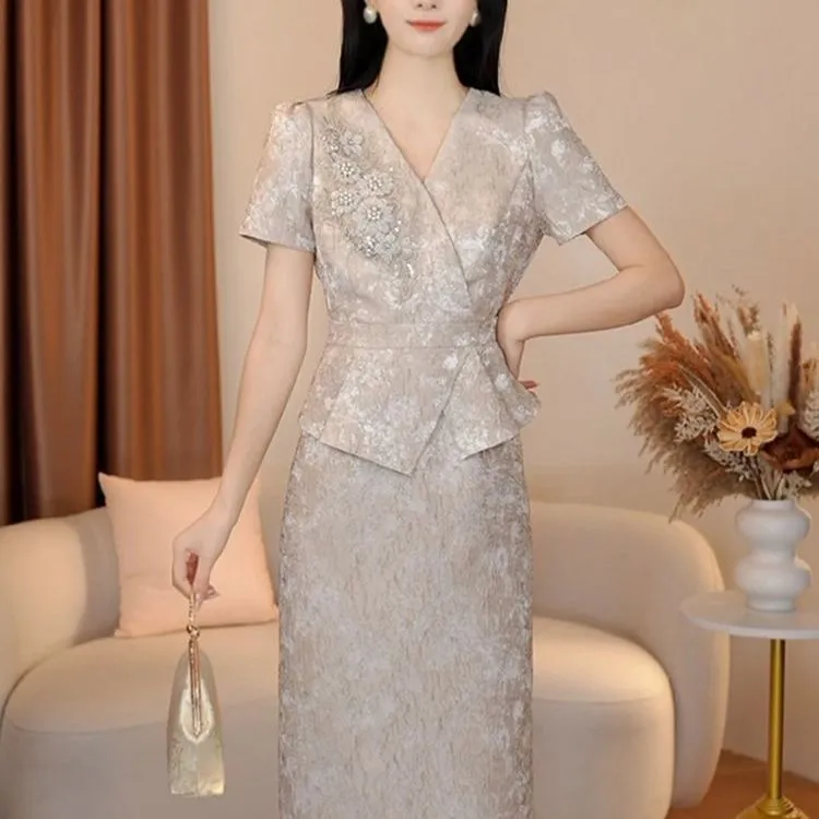 王小鸭2025夏季新款优雅气质妈妈装中老年女装连衣裙精致简约收腰