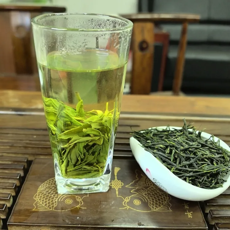 2025高山毛尖绿茶直条型毛尖茶浓茶耐泡型茶叶高山绿茶大叶口粮茶