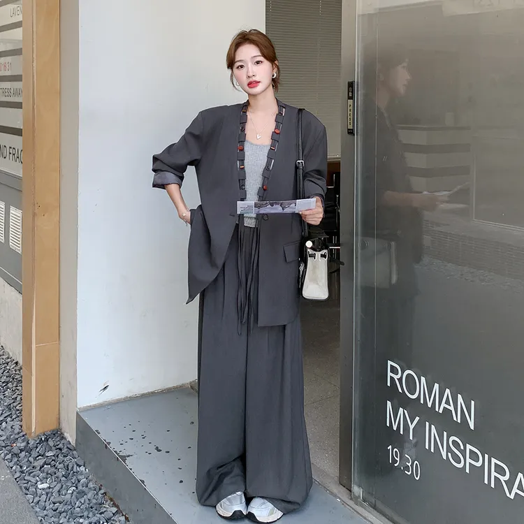 春日系带西装外套套装裤女春秋2025新款气质减龄垂感阔腿裤一整套