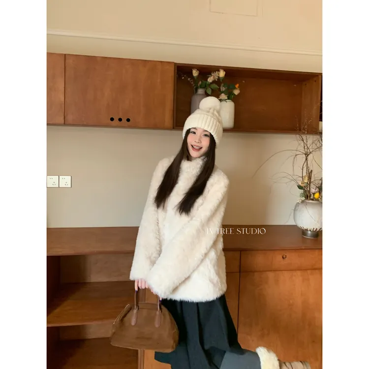 InTree张桶桶【雾都黎明】极简风厚款立领正肩皮毛一体外套ZXX02092