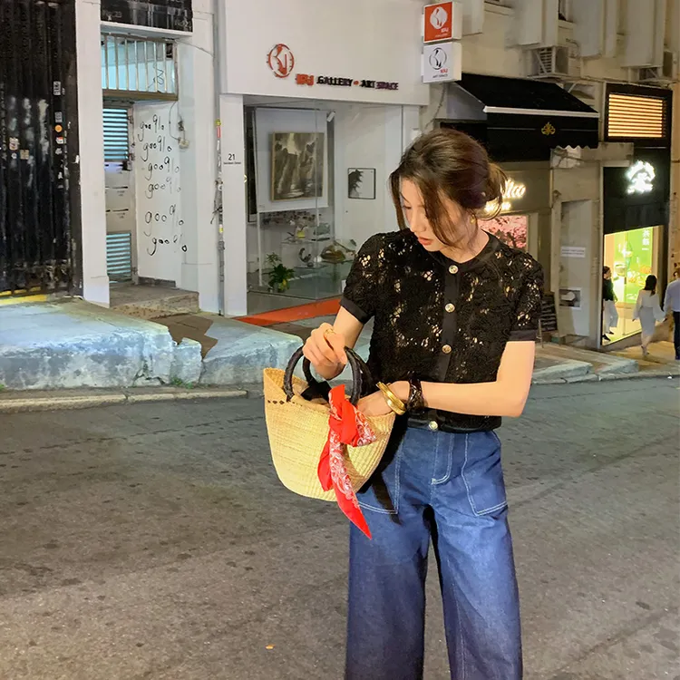 【ALONE SAVOR】龍喜儿 浪漫埃菲尔 圆领修身镂空夏季衬衣Z121