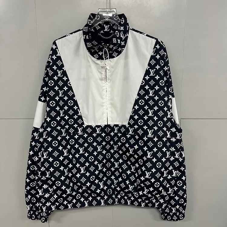 全新/LV SS24 满印拼色立领拉链夹克外套 46码 P00849
