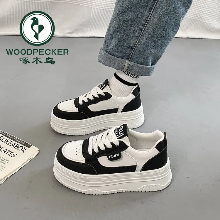 啄木鸟松糕厚底小白鞋女2025夏季新款百搭超火面包鞋增高休闲板鞋