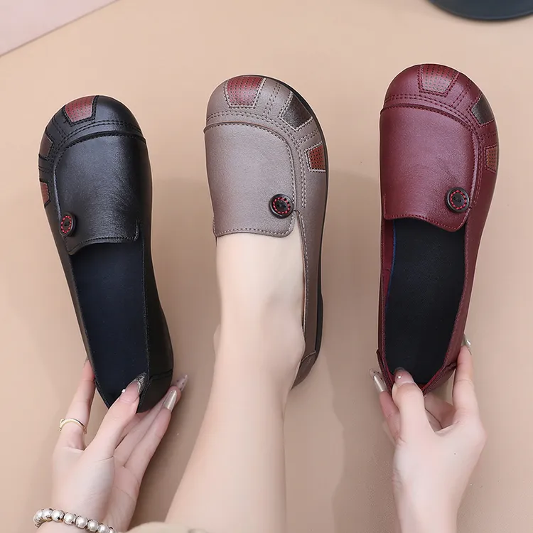 春季新款妈妈鞋一脚蹬舒适百搭软底软面防滑防水老北京布鞋豆豆鞋