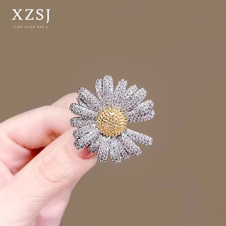 铜锆石胸针 雏菊太阳花胸花女气质奢华百搭衣服花朵别针精致配饰