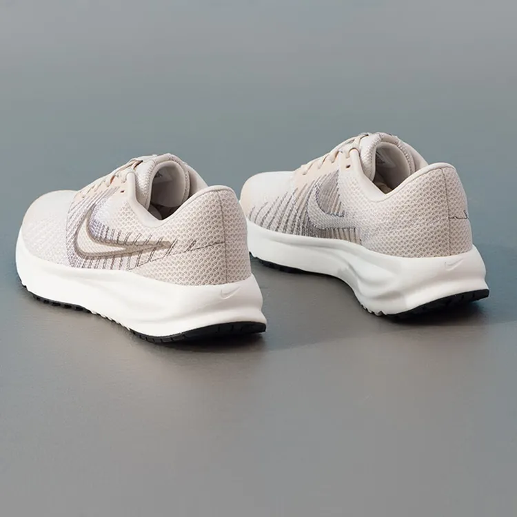 NIKE/耐克女鞋夏季运动鞋RUNDEFY健身训练缓震耐磨轻便透气跑步鞋