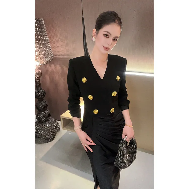 V领金扣压褶长袖连衣裙Q30845