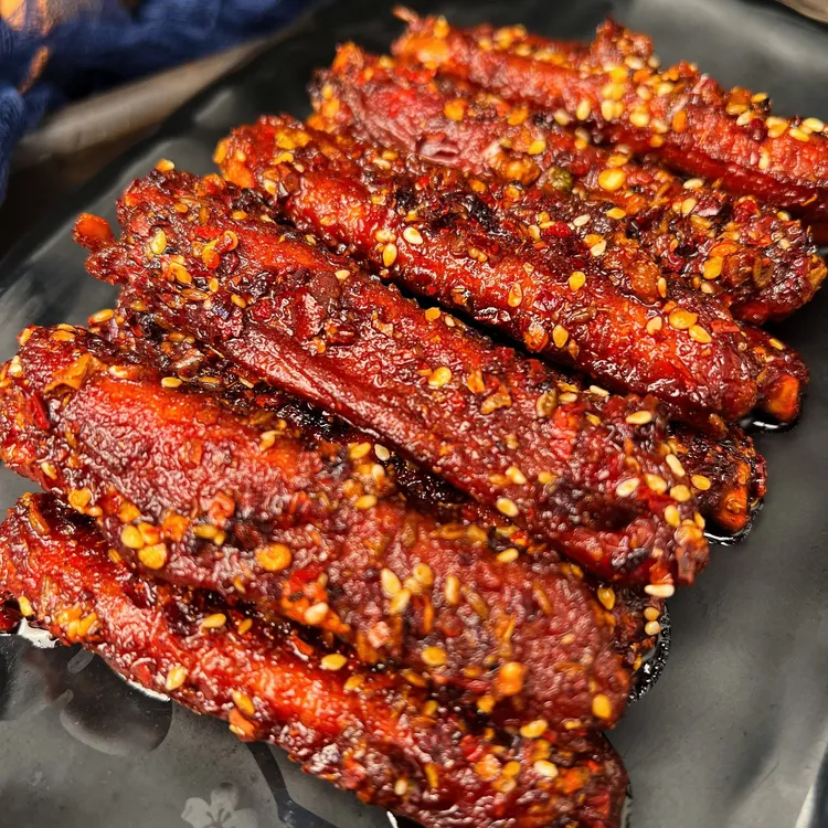麻辣鸭翅解馋零食云南特色佤味鸭翅麻辣流口水网红爆款