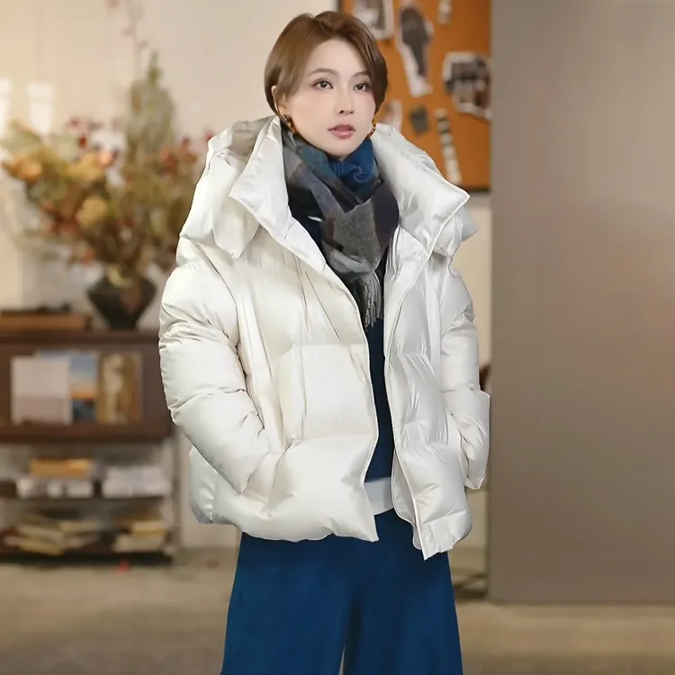 溶溶【暖絮泡芙】RONGRONG 95科鲁达2.0白鹅绒显瘦连帽羽绒服D1292