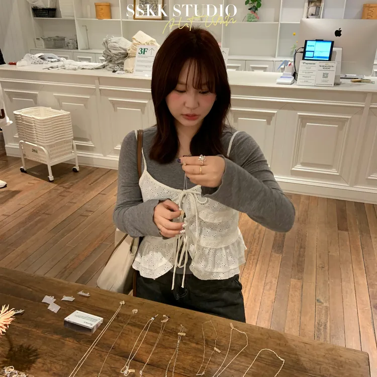 KMZY/KMZY山_山【韩女小心思】微胖韩系度假风镂空绑带无袖背心吊带